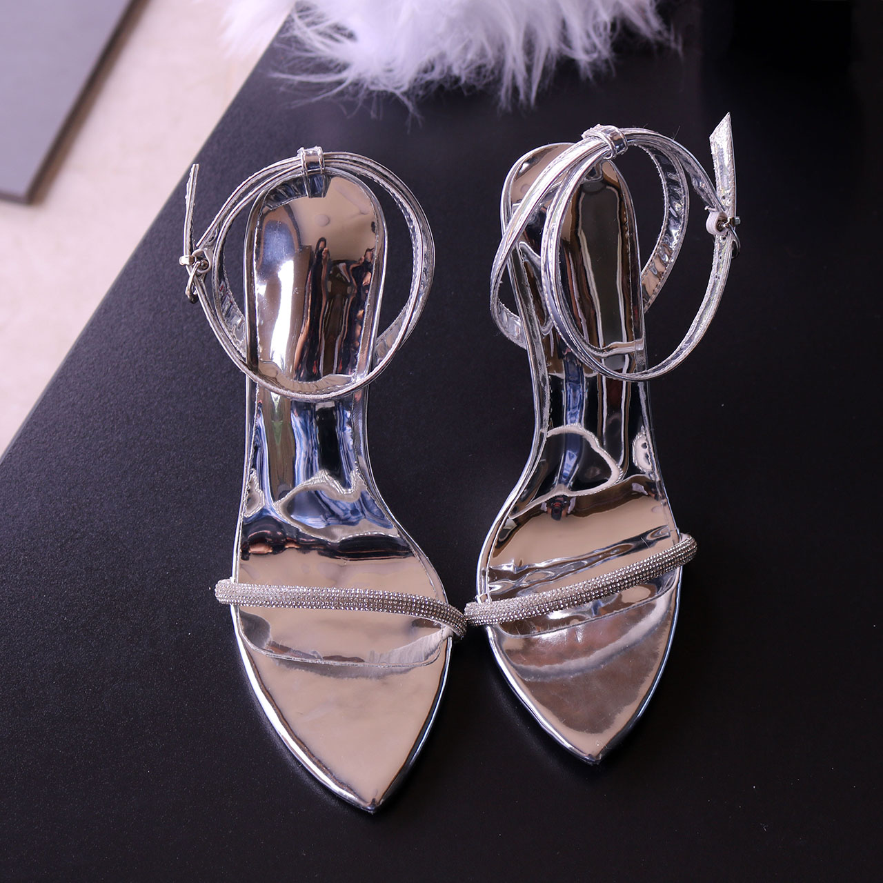 Silver Mirror Lacquered Leathe - Women Queen Fashion 评论和价格